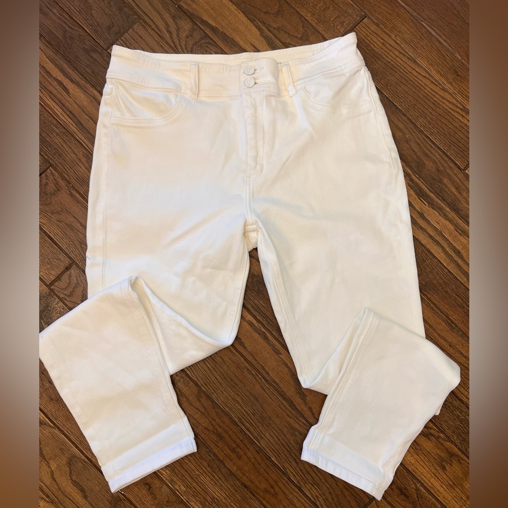 Kan Can white high rise ankle skinny jeans